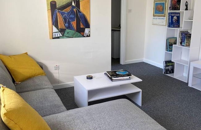 Town House in Ideal Location, Central Enniskillen - Photo 13