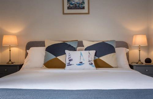 Captain's Cottage - 1BR, Garden, 2-Min Walk to High St - Foto 11