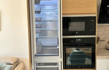 Very comfortable air-conditioned 2 rooms with direct beach access and a free parking - Foto 22