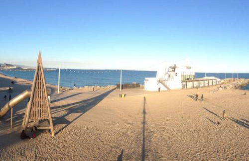 Barcelona Family Beach - Photo 20