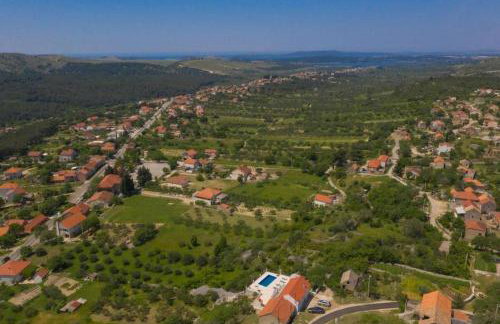 Luxury villa with a swimming pool Vrpolje, Sibenik - 21843 - Photo 26
