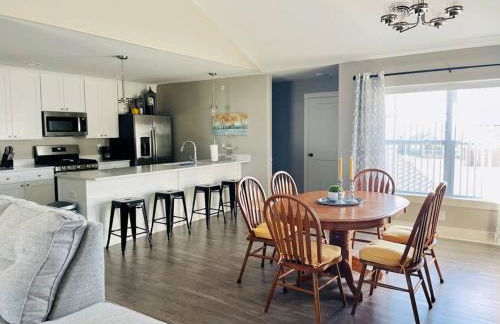 Brand New 3 Bedroom Condo in Bettendorf - Photo 2