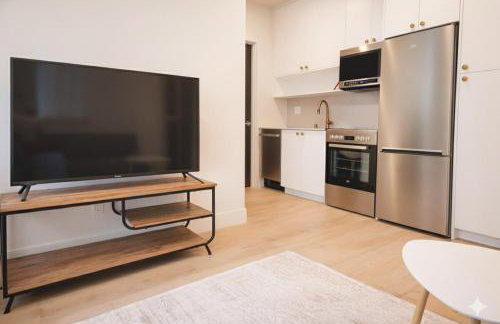 New Modern Private Entire Unit in Heart of Fremont - Walk Score 98 - Photo 8