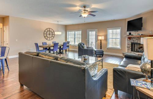 Waterfront Lake Hartwell Retreat with Indoor Hot Tub - Foto 5