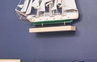 The Maiden Voyage - Themed Getaway, Steps to Forsyth, King Bed, Grill, Games, Picnic Basket - Foto 10