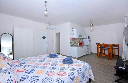 Sea View Luxury Apartments, ALA DA - Photo 5