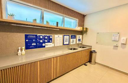 Liberdade - Incrível vista com AC e Rooftop - Foto 62