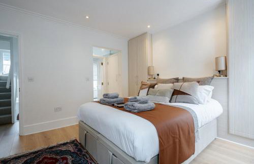 Elegant 4-Story Townhouse Near Victoria Station - Foto 35