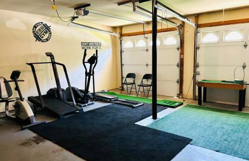 Large 3BR Home for Families and Work Stays With Fast WIFI - Foto 46