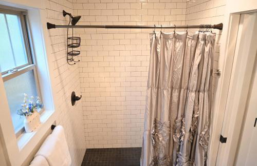 Black Mntn Modern Lux 2BR/2B w F place, Asheville - Foto 20