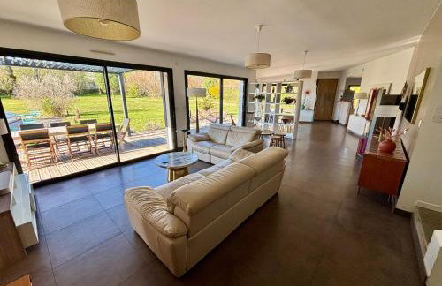 Villa contemporaine avec piscine sur 4000 m2 à Rodez 9 personnes - Foto 13