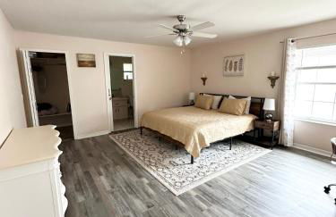 Tranquility Home near Beaches - Foto 35