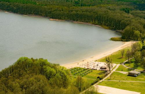 Traumhaus direkt am See mit Dachterrasse, Kamin und Badewanne - Photo 26