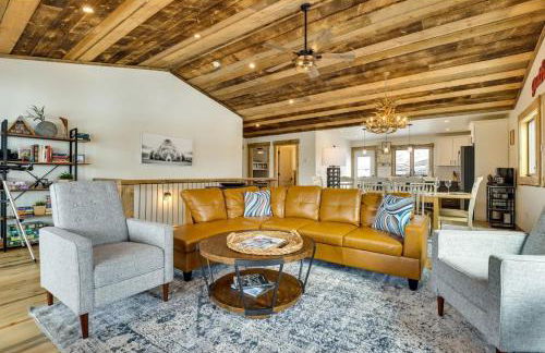 Luxe Cabin w/Hot Tub and Amazing Views - Foto 2