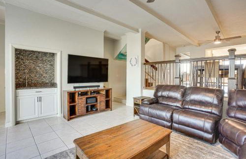 Huntington Beach Condo - Walk to the Ocean! - Foto 9