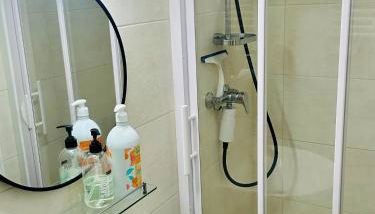 Studio Malheux centre ville avec terrasse - Photo 2