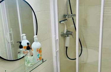 Studio Malheux centre ville avec terrasse - Photo 2