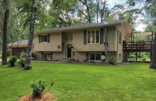 Large Home with lake views and space to entertain friends - Foto 11