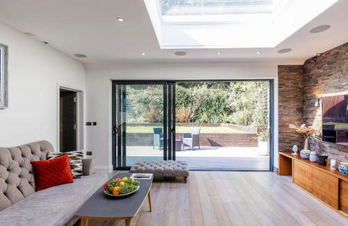 Apartment in Guildford with Parking - Photo 41