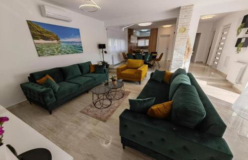 Luxury villa with a swimming pool Dicmo, Zagora - 23249 - Foto 15