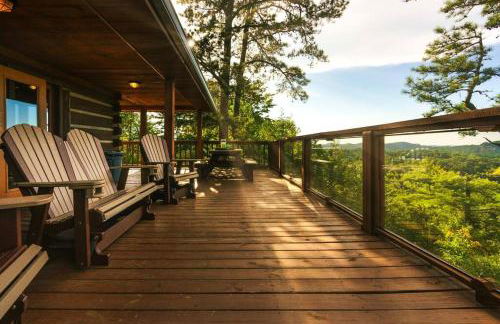 Cliffside Family Retreat with View - Foto 2