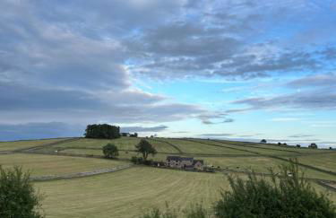 Thors Cave Cabin, Peak District - Photo 38