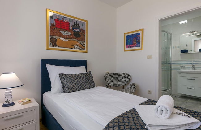 Villa on Brac Island Near Beach & Pool - Foto 6