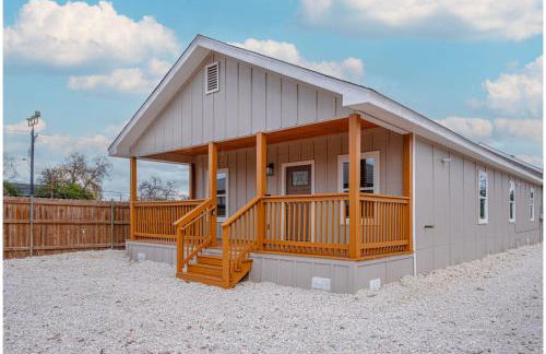 Your Inner-City Sanctuary: 3BR2BA Near Riverwalk - Foto 3