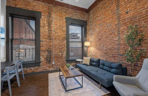 1BR Heart of D/T, near Aquarium, Whisky Distillery - Apartment - Foto 1