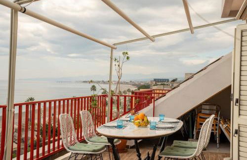 Sea View Penthouse with Terrace - Foto 11