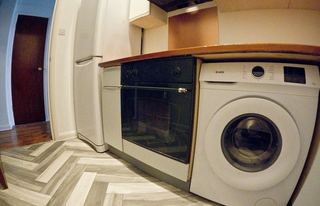 Golden Tides Seaside Retreat in Saint Leonards - Photo 16