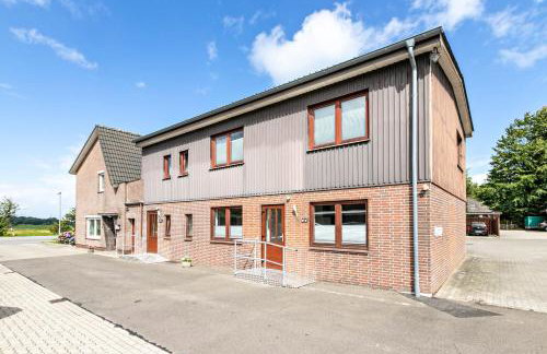 Fe Wo Koll - Photo 1