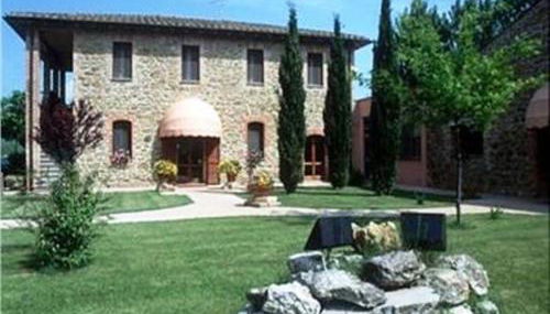 Hotel Villalago trasimeno - Photo 2