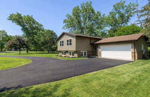 Private Oasis with Spacious Backyard - Foto 10