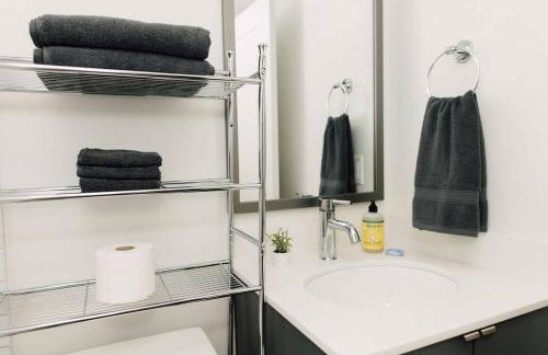 *NEW* - The Coretta: Downtown | Walkable | Rooftop - Foto 15