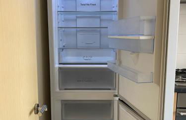 Comfortable 3-Storey House with Free Car Parking - Foto 20