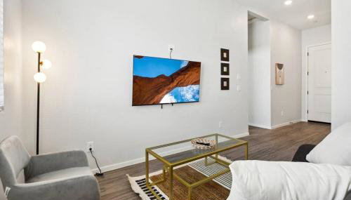 Sunny Contemporary Home in Casa Grande with Pool,BBQ - Foto 2