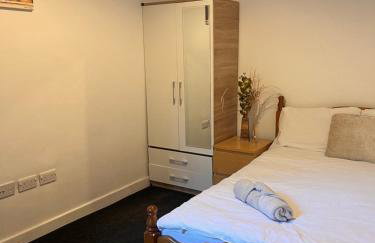 Serene Retreat - Near Bham City Centre & The JQ - Foto 18