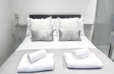 Mudeford Gem Accommdation - Photo 10