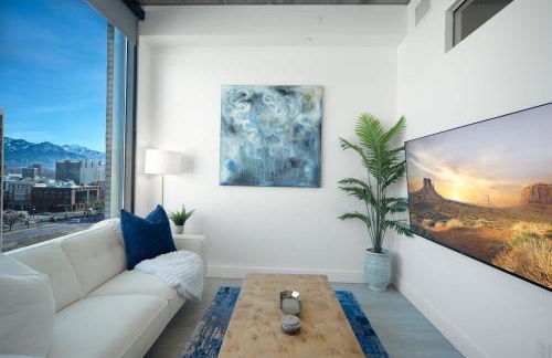 10thFloor CityView HotTub,Pool,Gym,Parking,King Bed - Foto 20