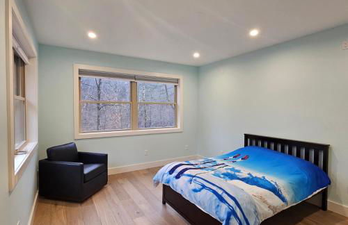 Powder Run - Modern 3BR Basecamp with Hot Tub, AC, EV Charger & Flat Parking - Foto 7