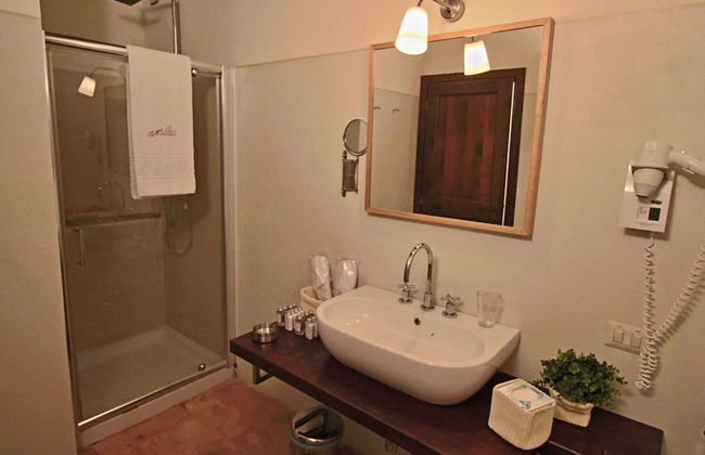 Swim, Savor, and Stroll in Umbria - Foto 21