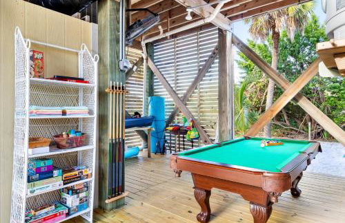 Charming Beachfront Cottage with Dock Slip and Kayaks on Little Gasparilla Island | Placida, FL - Foto 35