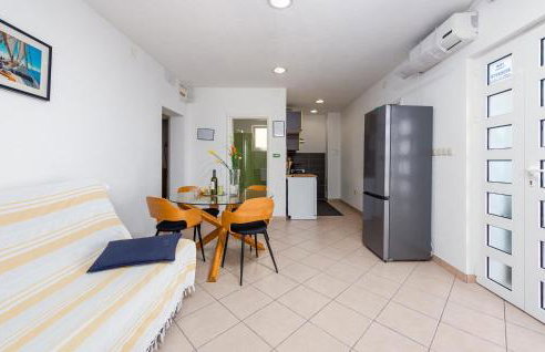 Awesome Apartment In Lukovo Sugarje - Foto 5