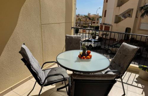 En perle med plass til voksne og familien, solfylt terrasse 5 min fra stranden - Foto 2