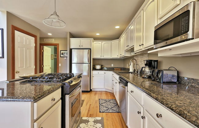 Cortina Mountain Chalet - Outdoor Hot Tub - Close To Pico And Killington Mountains 3 Bedroom Home - Foto 10