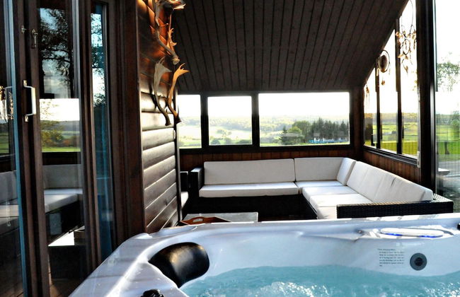Chalet in Durbuy With Jacuzzi & Garden - Foto 21