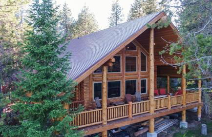 Lumberjack Lodge by KABINO Hot Tub Fire Pit Satellite WiFi Grill Large Porch - Foto 1