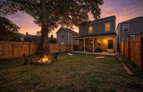 Cozy 2-Floor Home 5BR 3BA 2 Kitchens Backyard - Foto 5