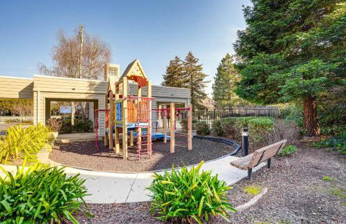 Stay and Play Bay Area Condo with Community Pool! - Foto 25